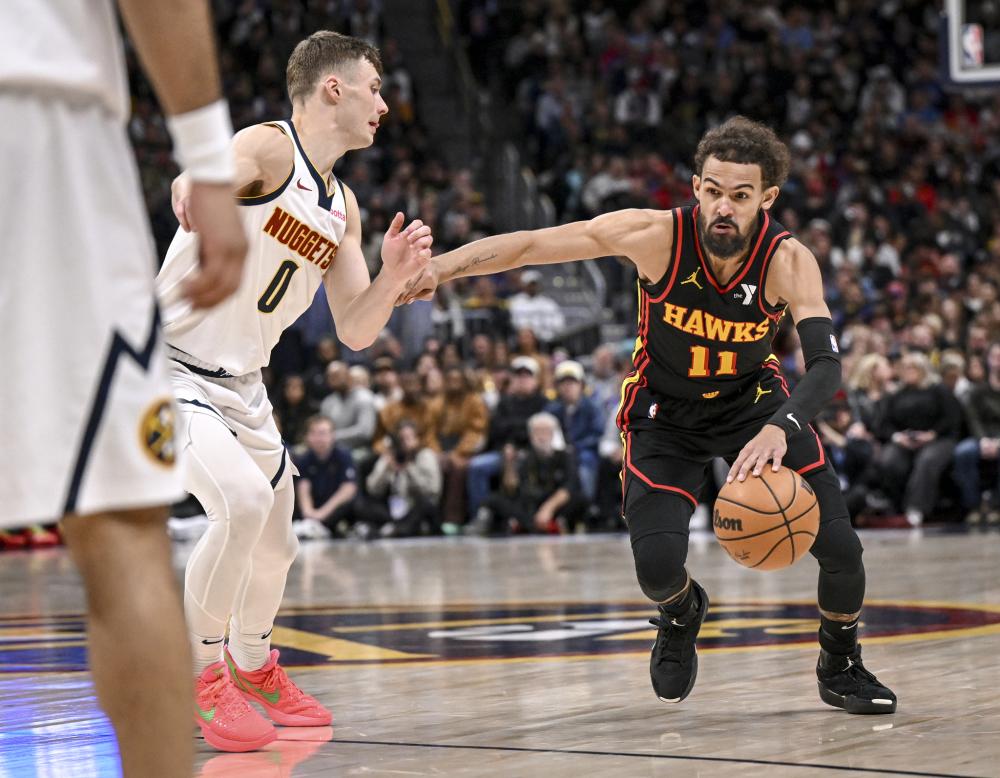 空中控制和 空中控制和