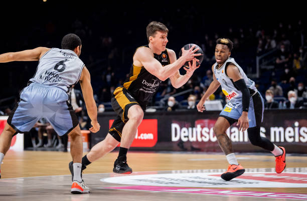 锋线火力是 锋线火力是